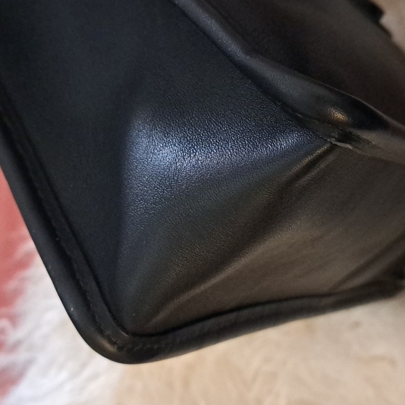 Coach Vintage Willis Bag Circa 1998 - Picture 10 of 16